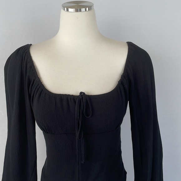 NWT Abercrombie and Fitch Top Size Small - Picture 3 of 11